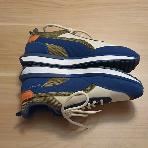 Puma x Helly Hansen Rider Sneakers in Size 10 - Picture 3 of 12